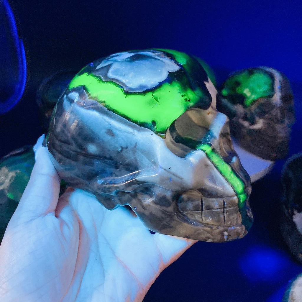 4.5"Volcanic Agate Skull Carving Mystic Statue