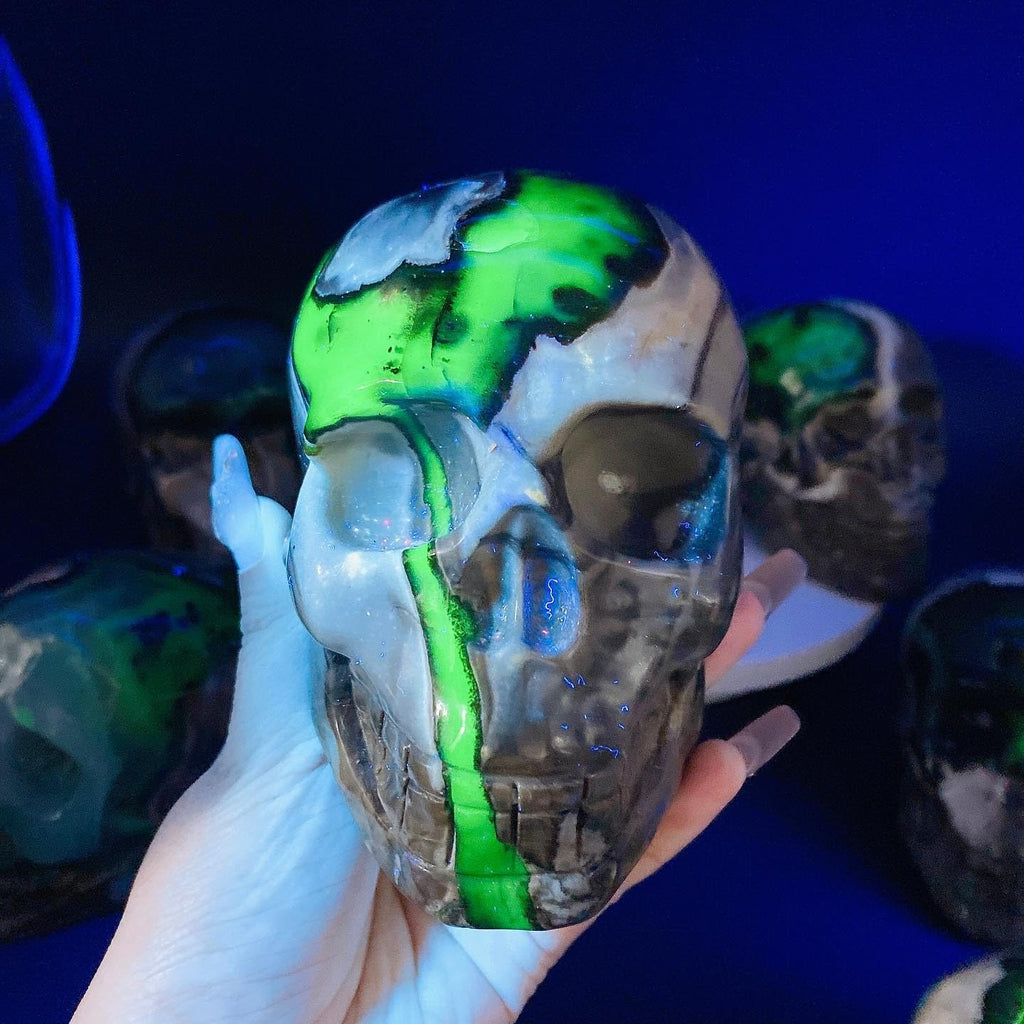 4.5"Volcanic Agate Skull Carving Mystic Statue