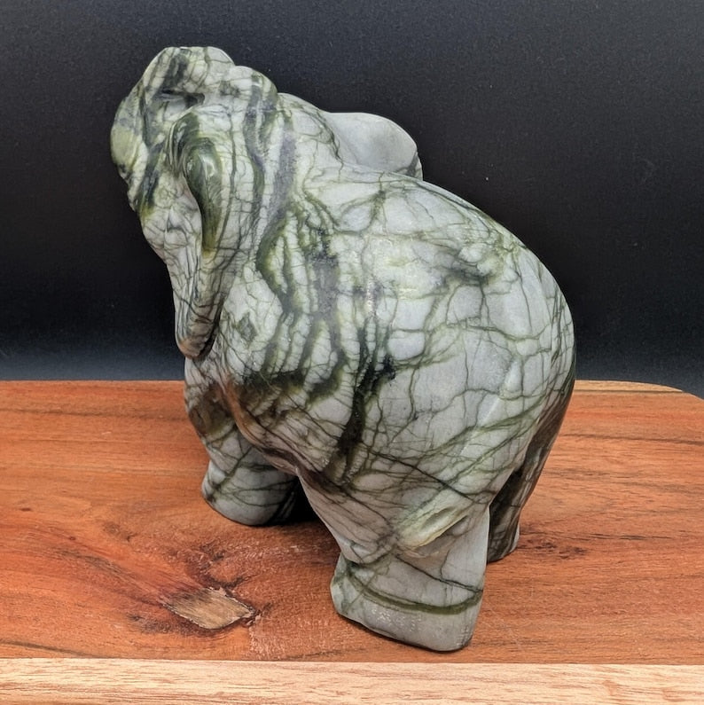 4.5" Nephrite jade elephant