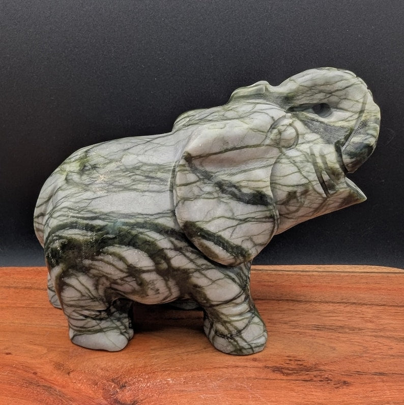 4.5" Nephrite jade elephant