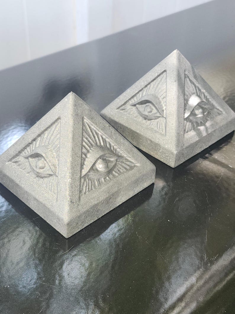 3" Evil Eye Shungite Pyramid